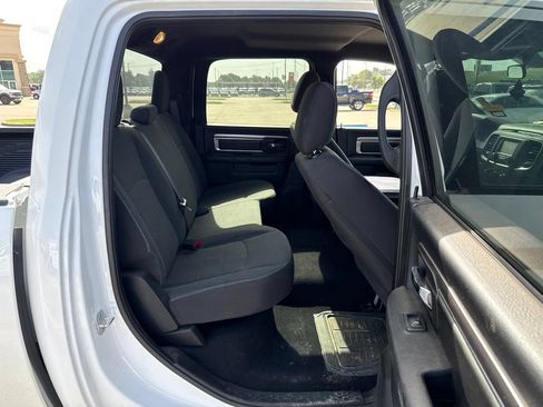 Used 2024 RAM 1500 Warlock RWD image 11