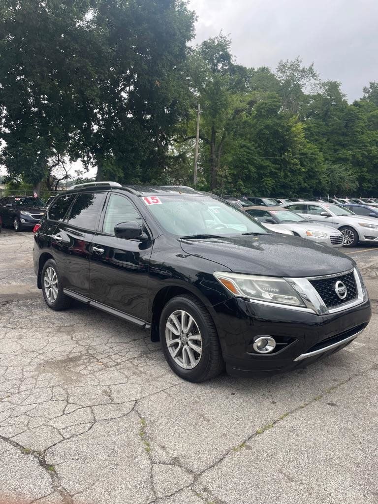 Used 2015 Nissan Pathfinder 4WD image 3