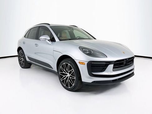 New 2026 Porsche Macan image 7