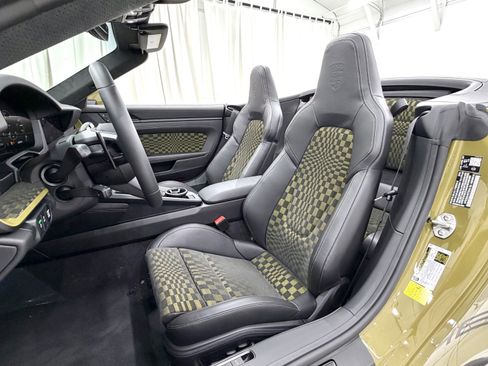 New 2026 Porsche 911 Carrera 4 GTS image 38