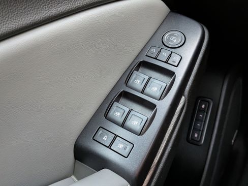 Used 2019 Chevrolet Tahoe LT image 28