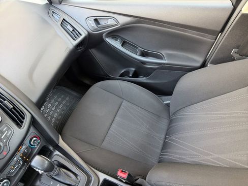 Used 2017 Ford Focus S FWD image 17
