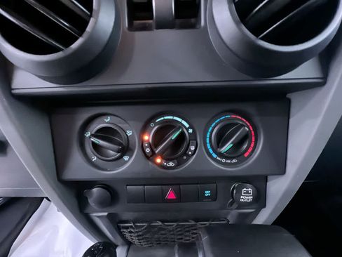 Used 2009 Jeep Wrangler X AWD/4WD image 23