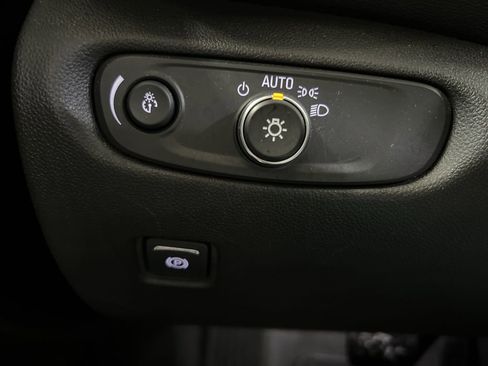 Used 2019 Chevrolet Blazer Premier w/ Sun and Wheels Package image 18