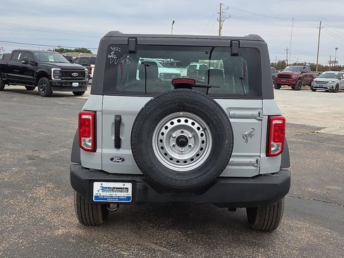 New 2026 Ford Bronco 4-Door AWD/4WD image 4