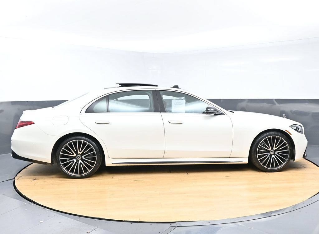 Used 2022 Mercedes-Benz S 500 4MATIC image 8