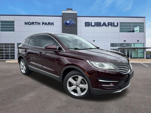 Used 2018 Lincoln MKC Premiere FWD image 1