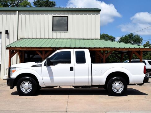 Used 2016 Ford F250 XL image 2