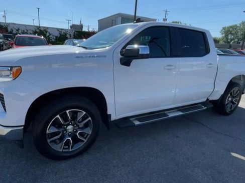 Used 2024 Chevrolet Silverado 1500 LT AWD/4WD image 6