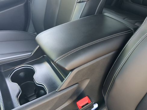 New 2025 Jeep Grand Cherokee Limited w/ Black Appearance Package image 15