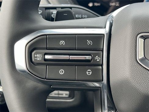 New 2026 GMC Yukon XL Denali w/ Denali Reserve Package image 13