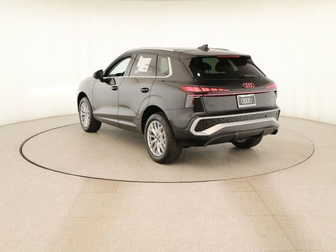 New 2026 Audi Q3 quattro 2.0T AWD/4WD image 4