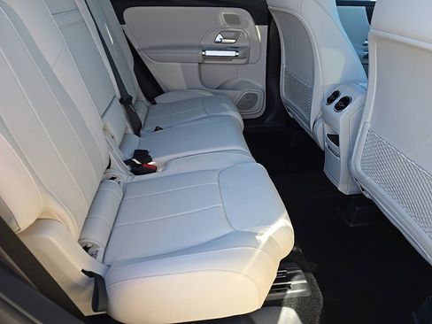 New 2026 Mercedes-Benz GLB 250 4MATIC image 31