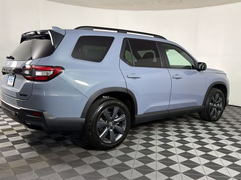 New 2026 Honda Pilot Sport image 7