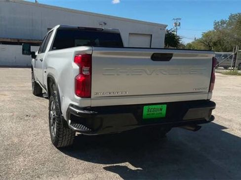 Used 2022 Chevrolet Silverado 2500 Custom w/ Custom Convenience Package image 7