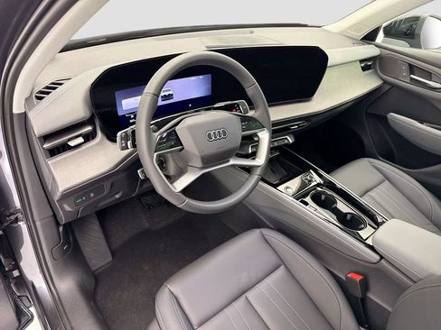 Used 2026 Audi Q3 quattro 2.0T w/ Driver Assistance Package AWD/4WD image 9