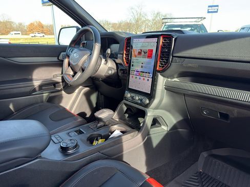 Used 2025 Ford Ranger Raptor image 12