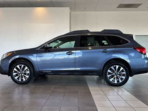 Used 2017 Subaru Outback 3.6R Limited AWD/4WD image 7