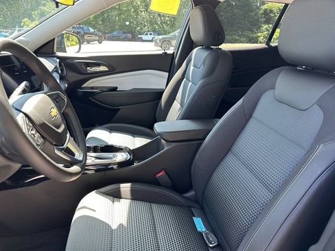 New 2026 Chevrolet Trax LT w/ LT Convenience Package FWD image 30