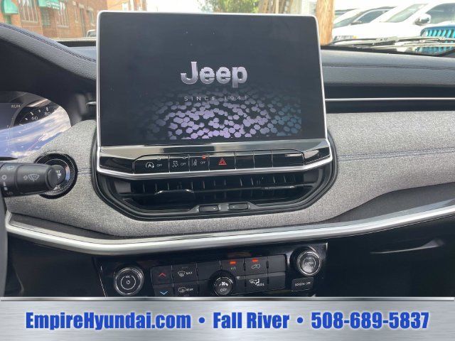 Used 2024 Jeep Compass Latitude AWD/4WD image 22