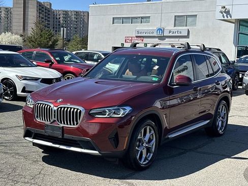 Used 2024 BMW X3 xDrive30i w/ Premium Package image 5