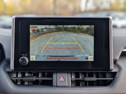 New 2025 Toyota RAV4 SE