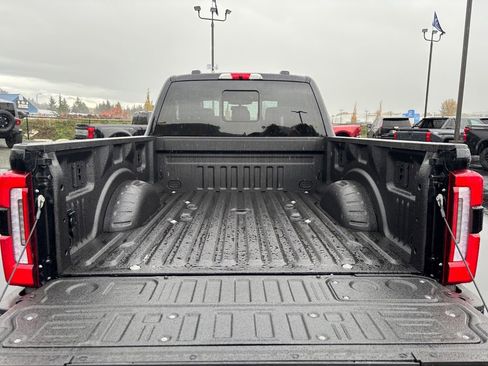 Used 2025 Ford F350 Platinum w/ Tremor Off-Road Package image 25
