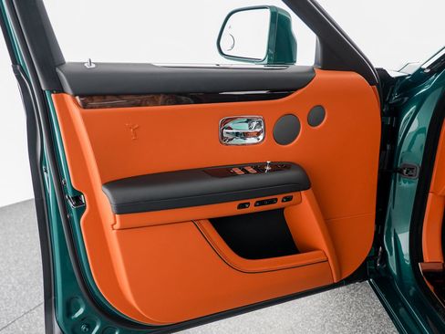 Certified 2025 Rolls-Royce Ghost AWD/4WD image 14