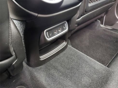 Used 2023 Alfa Romeo Stelvio Ti image 12