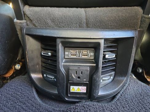 Used 2024 RAM 2500 Laramie image 21