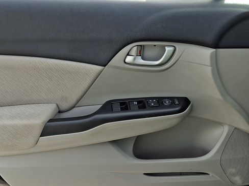 Used 2013 Honda Civic LX image 13