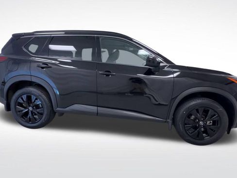 Used 2023 Nissan Rogue SV w/ SV Premium B Package AWD/4WD image 9