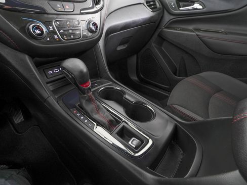 Used 2023 Chevrolet Equinox RS image 22