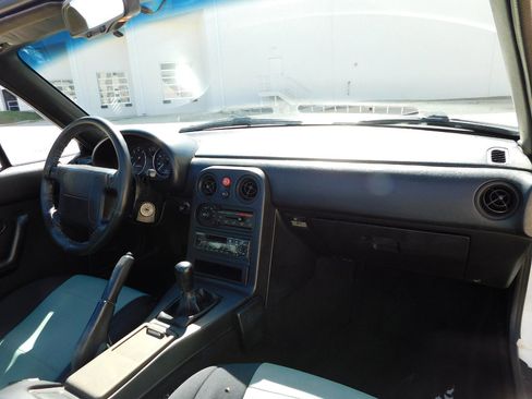 Used 1990 MAZDA MX-5 Miata image 27