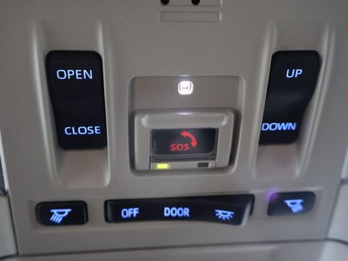 Used 2022 Toyota Highlander Limited image 54