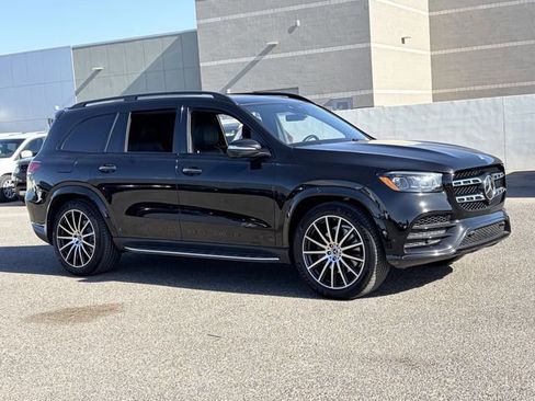 Used 2023 Mercedes-Benz GLS 580 4MATIC image 4