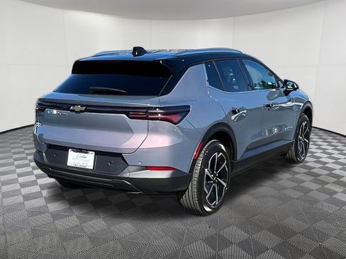 New 2026 Chevrolet Equinox EV LT image 6