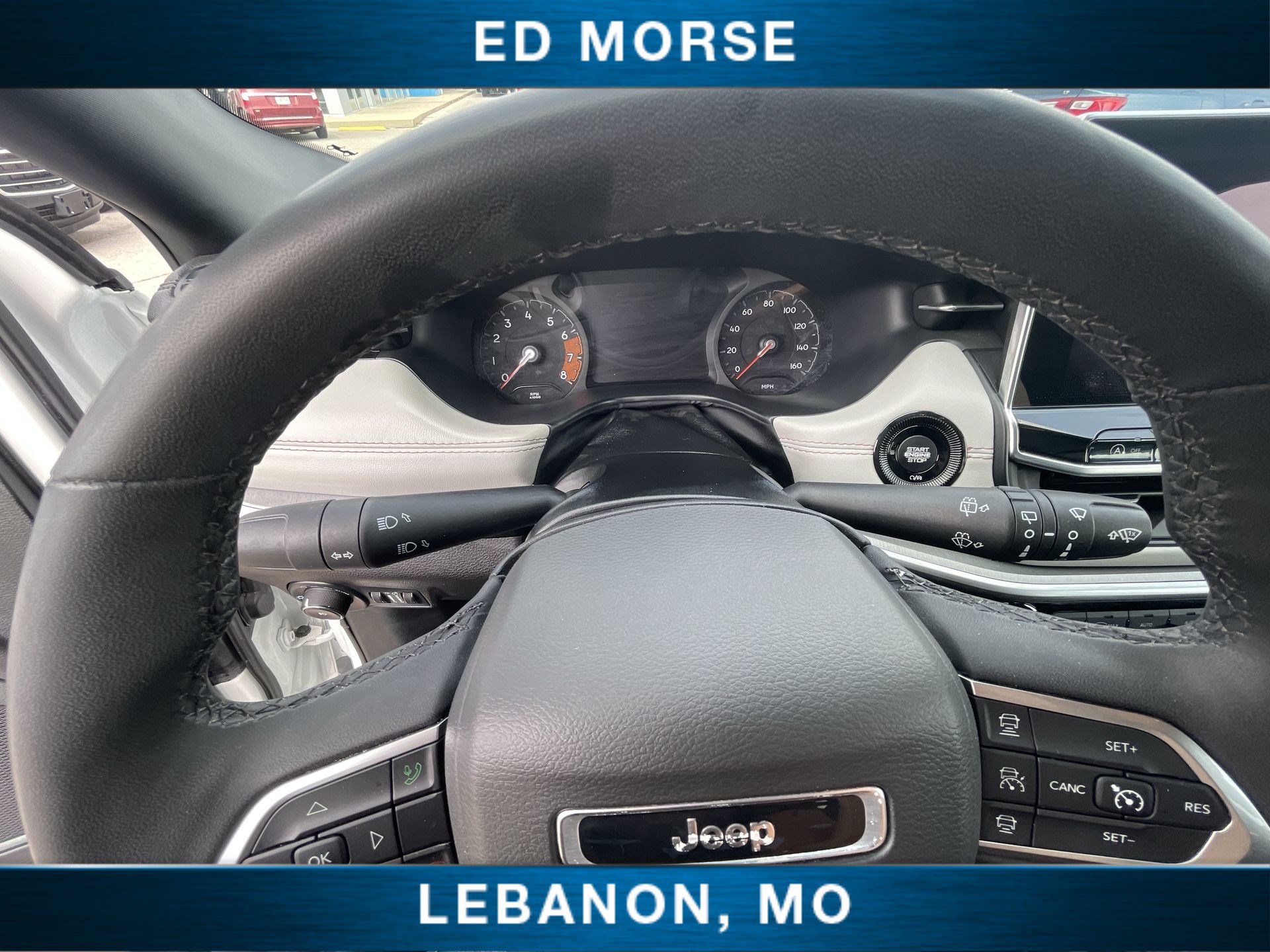 Used 2025 Jeep Compass Limited AWD/4WD image 11