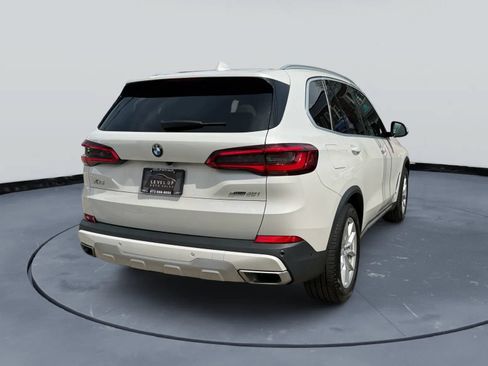Used 2019 BMW X5 xDrive40i w/ Executive Package AWD/4WD image 3