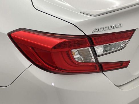 Used 2019 Honda Accord Sport image 16