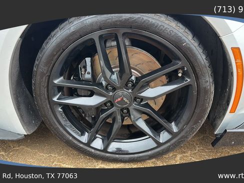 Used 2016 Chevrolet Corvette Stingray Coupe w/ 3LT Preferred Equipment Group RWD image 13