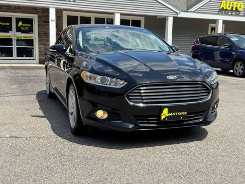 Used 2016 Ford Fusion SE AWD/4WD image 2
