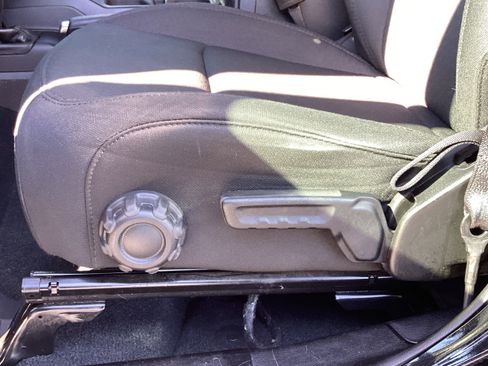 Used 2023 Jeep Wrangler Unlimited Sport AWD/4WD image 25