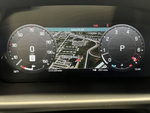 New 2024 Land Rover Defender 110 S image 26