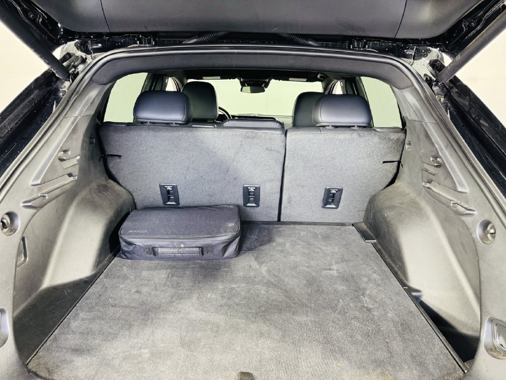 Used 2024 Chevrolet Equinox EV RS FWD image 25