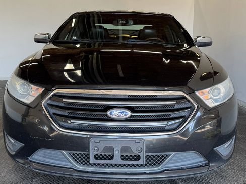 Used 2013 Ford Taurus Limited FWD image 3