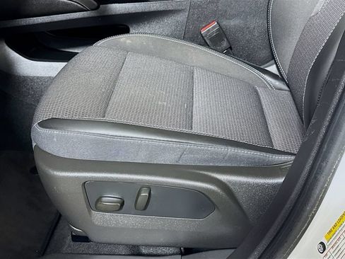 Certified 2022 Buick Envision Preferred FWD image 17