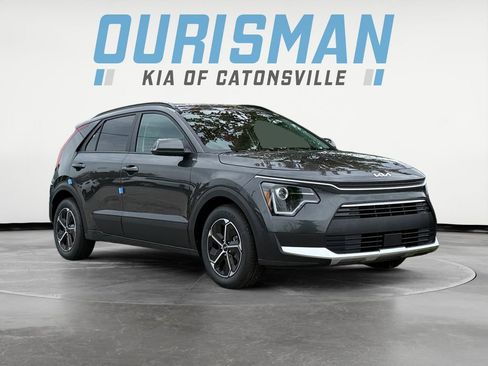 New 2025 Kia Niro EX w/ EX Cold Weather Package image 1