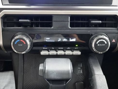 Used 2025 Toyota Tacoma SR5 AWD/4WD image 14