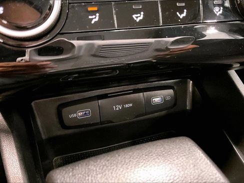 Used 2023 Hyundai Tucson SE AWD/4WD image 16